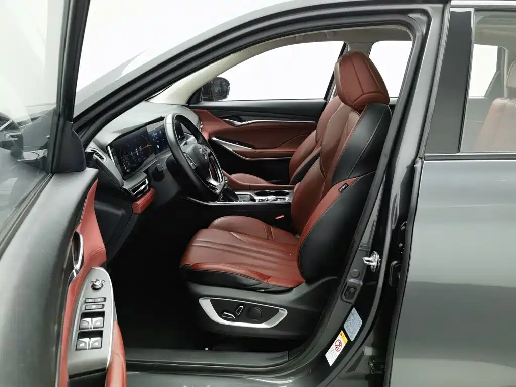 Changan CS75PLUS 2020 — фото 10