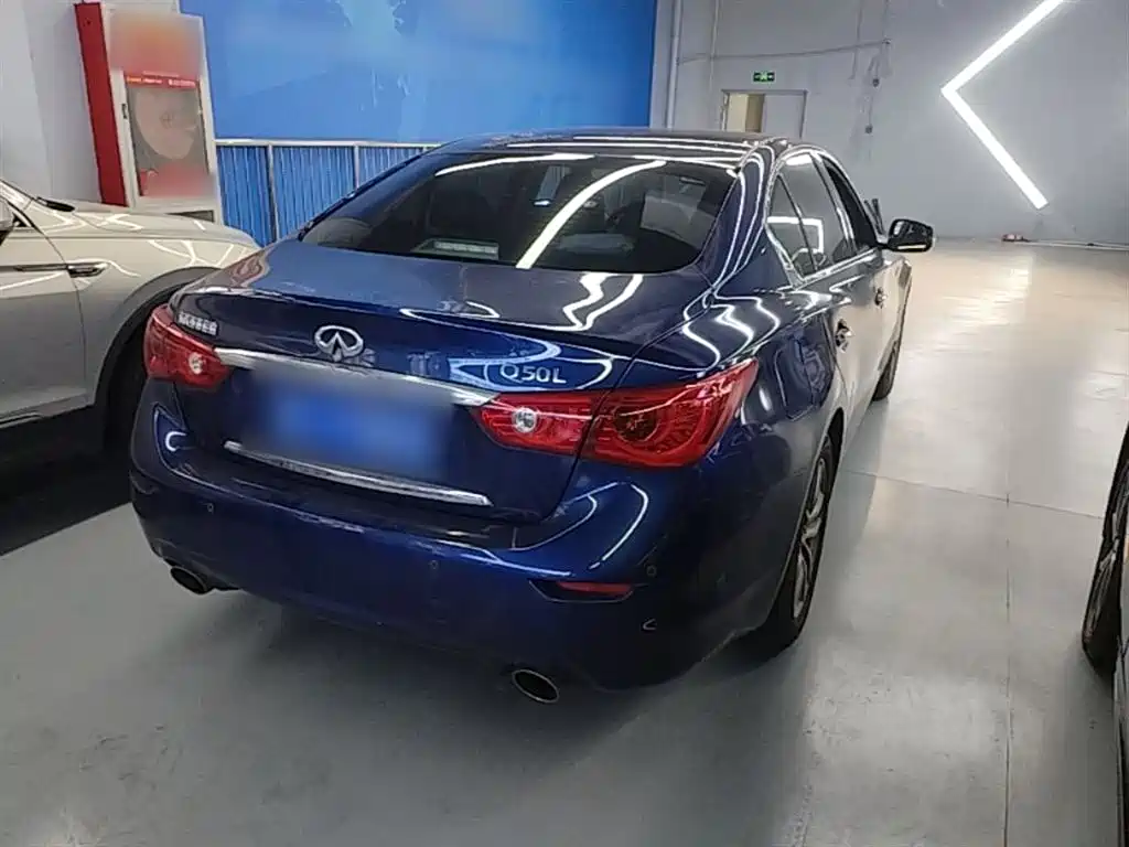 Infiniti Q50L 2017 — фото 7