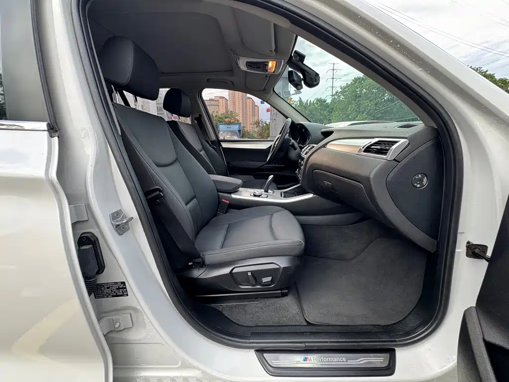 BMW X3 2017 — фото 15