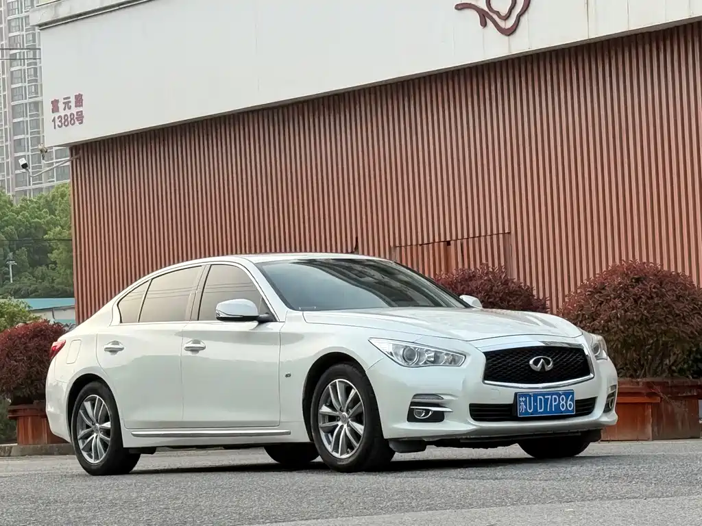 Infiniti Q50L 2017 — фото 7