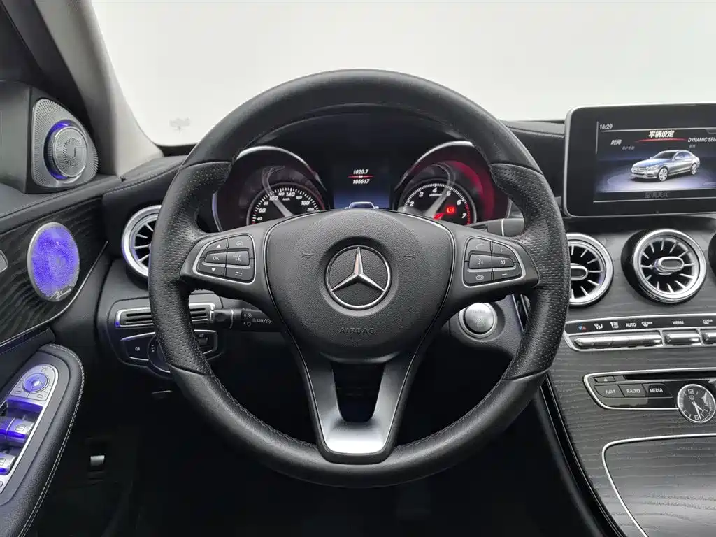 Mercedes-Benz C-Class 2018 — фото 11