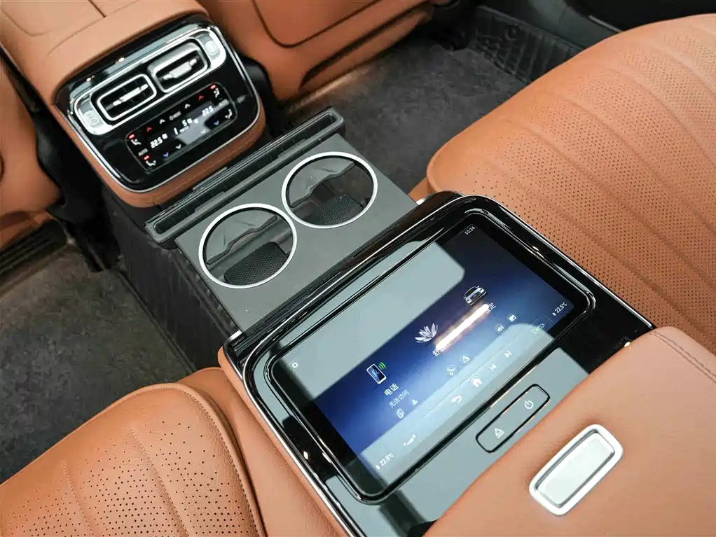 Mercedes-Benz S-Class 2024 — фото 17