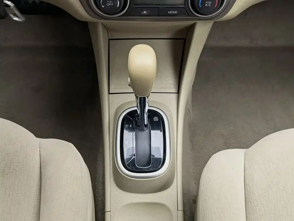 Nissan Sylphy 2018 — фото 13
