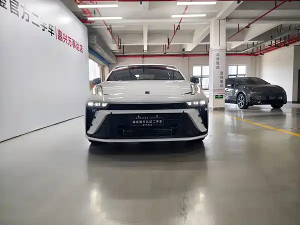 Lynk & Co 03 2025