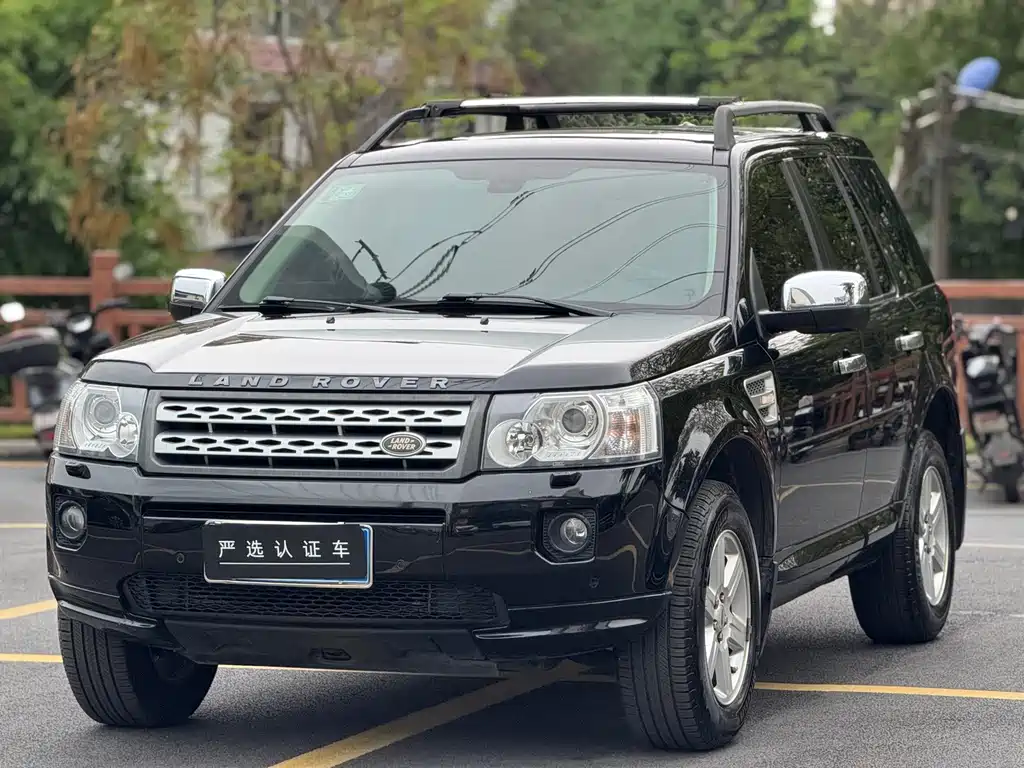 Land Rover Freelander 2 2013 — фото 1