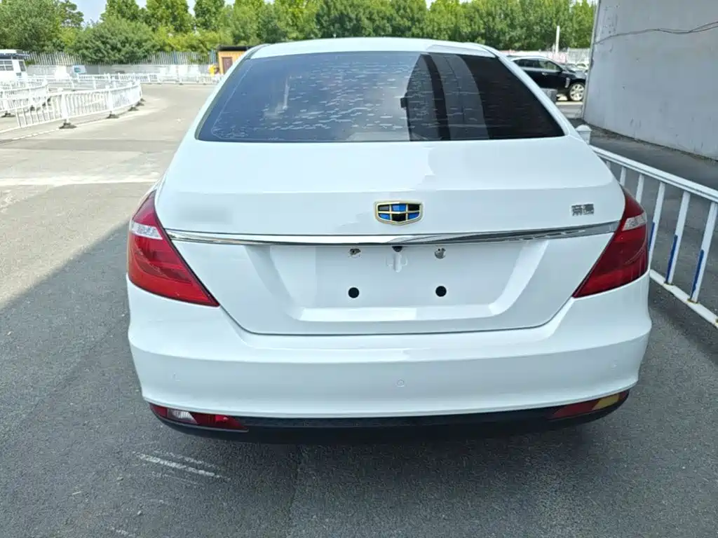 Geely Emgrand 2017