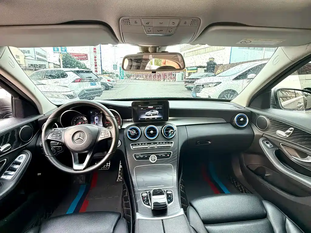 Mercedes-Benz C-Class 2018