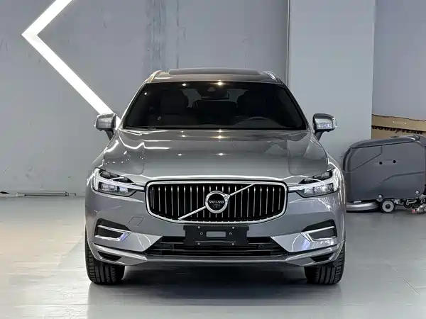 Volvo XC60 2021
