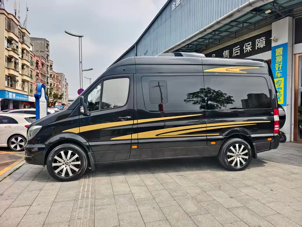 Mercedes-Benz Sprinter 2019 — фото 22