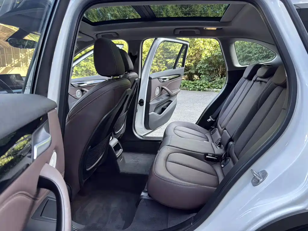 BMW X1 2022 — фото 11