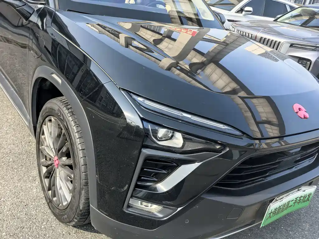NIO ES8 2019