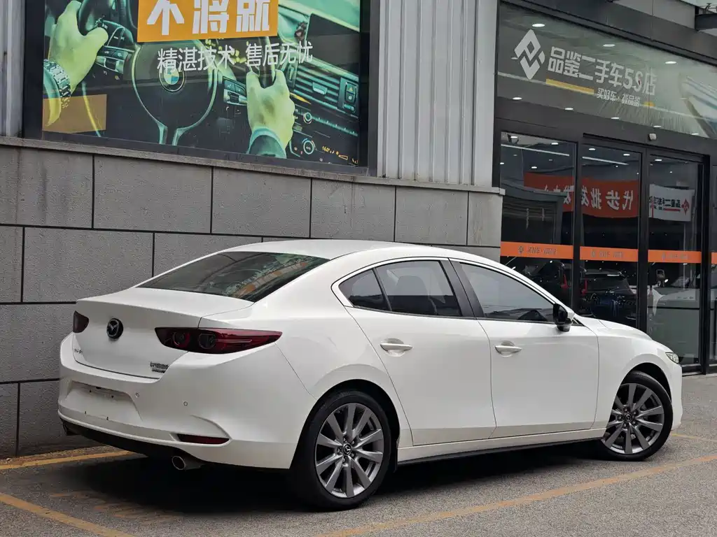 Mazda 3 Angkesela 2020