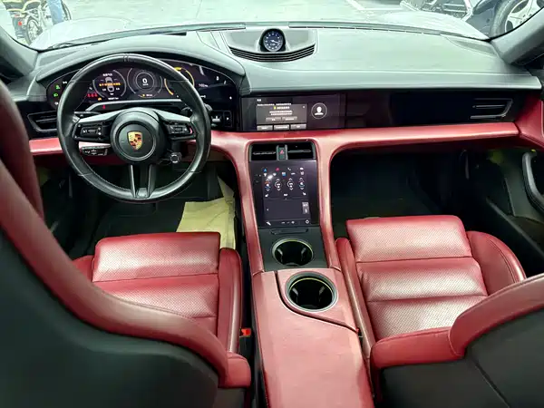 Porsche Taycan 2020