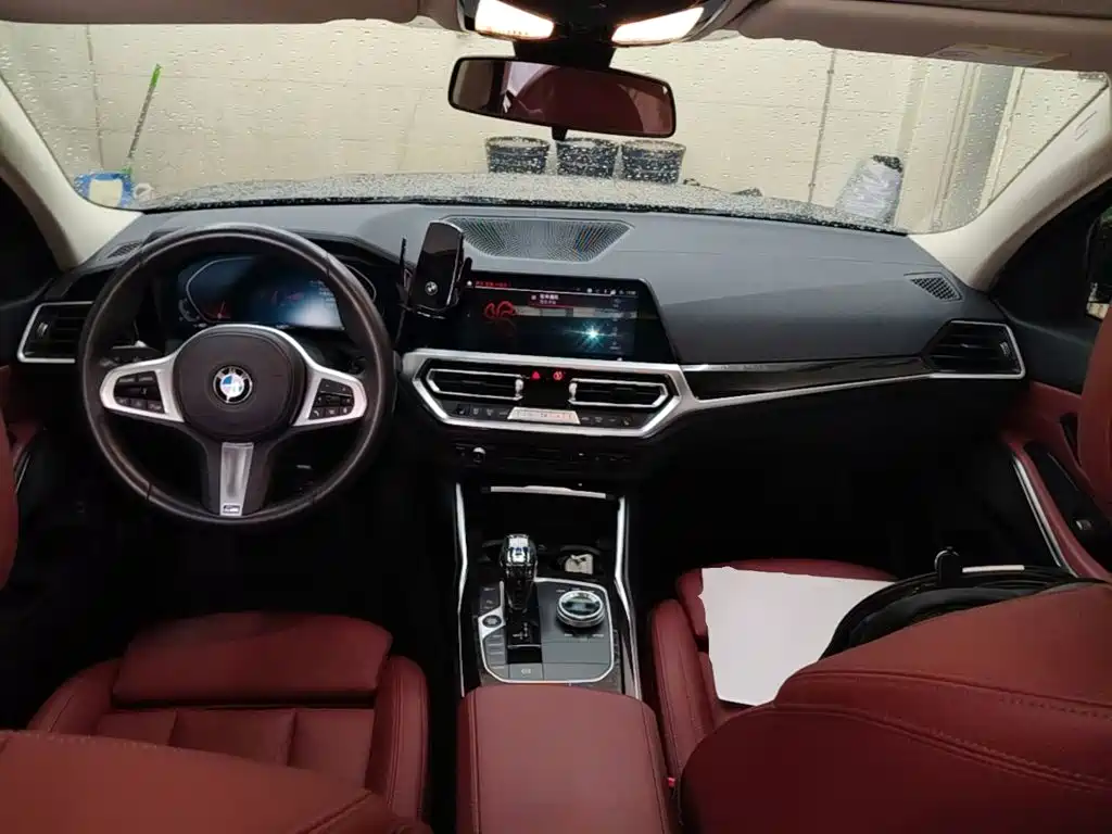 BMW 3 Series 2022 — фото 16