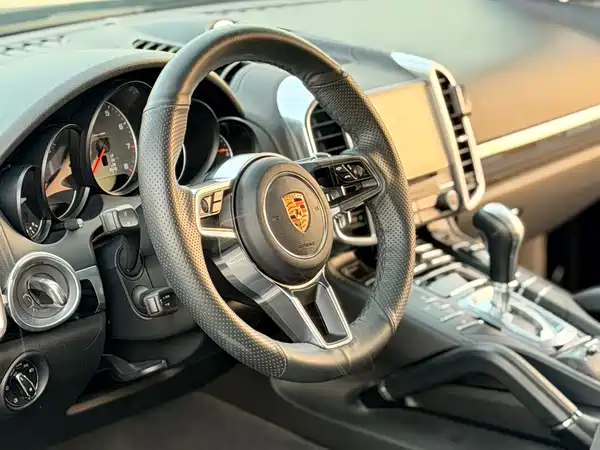 Porsche Cayenne 2016
