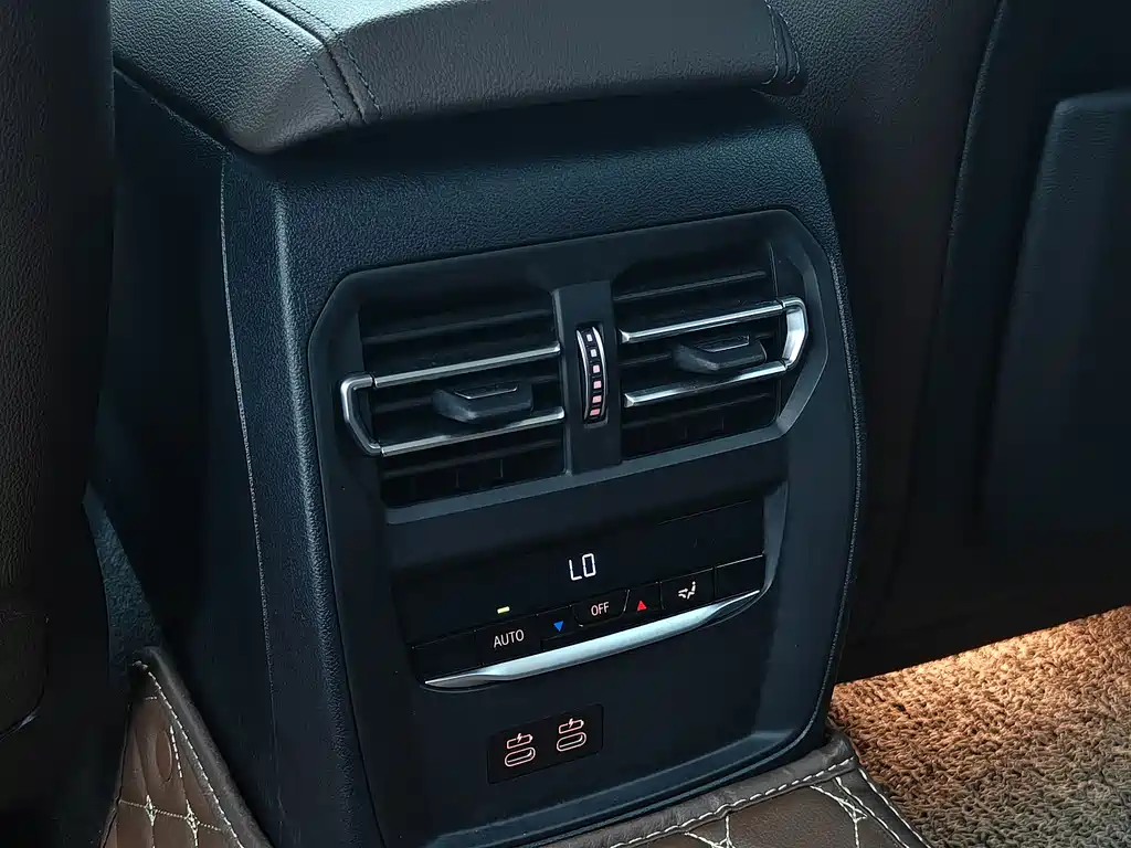BMW 3 Series 2022 — фото 12