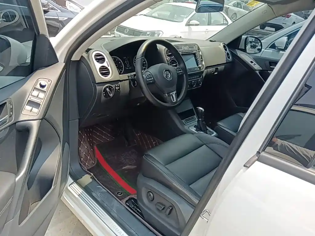 Volkswagen Tiguan 2015 — фото 16