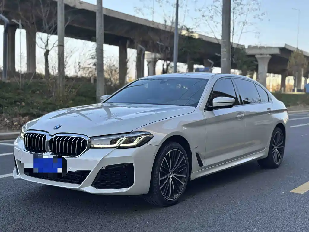 BMW 5 Series 2023