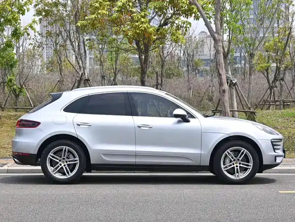 Porsche Macan 2016