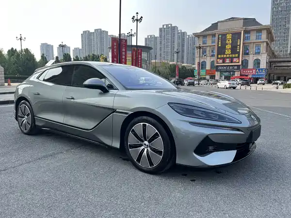 Denza Z9GT 2024