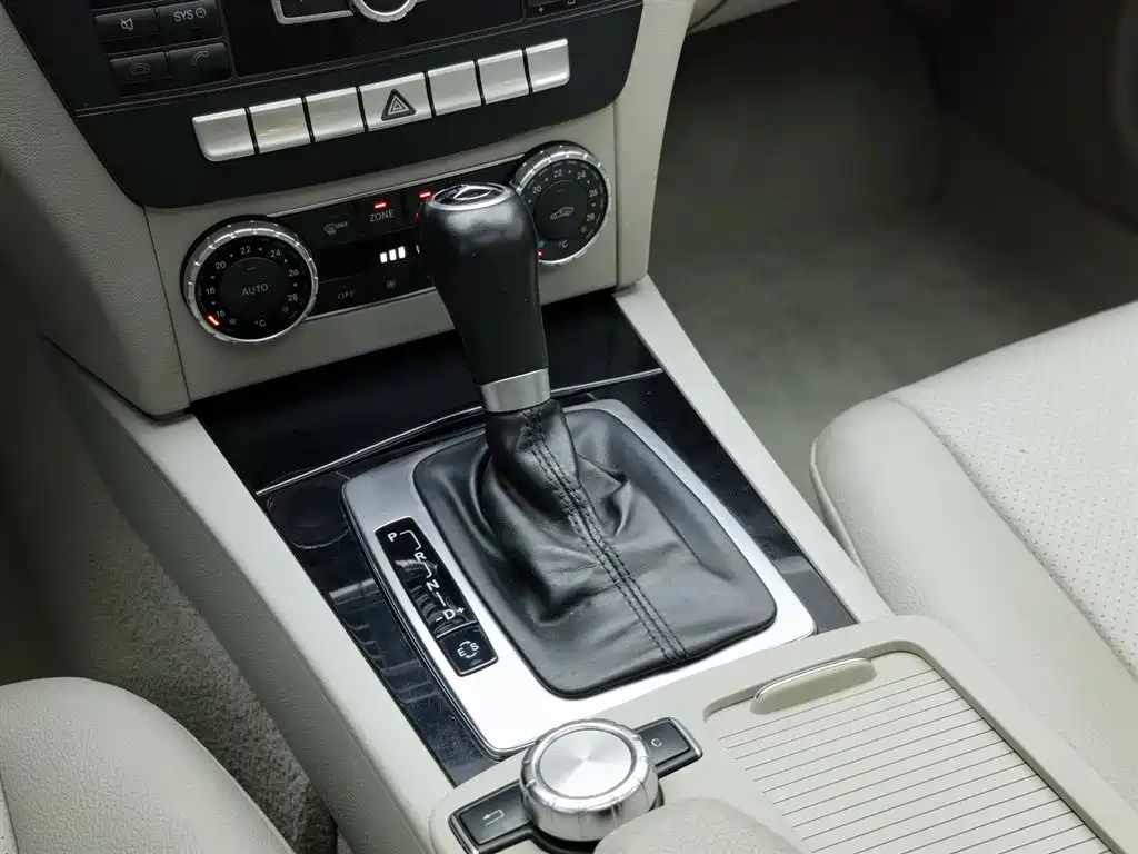 Mercedes-Benz C-Class 2014 — фото 13