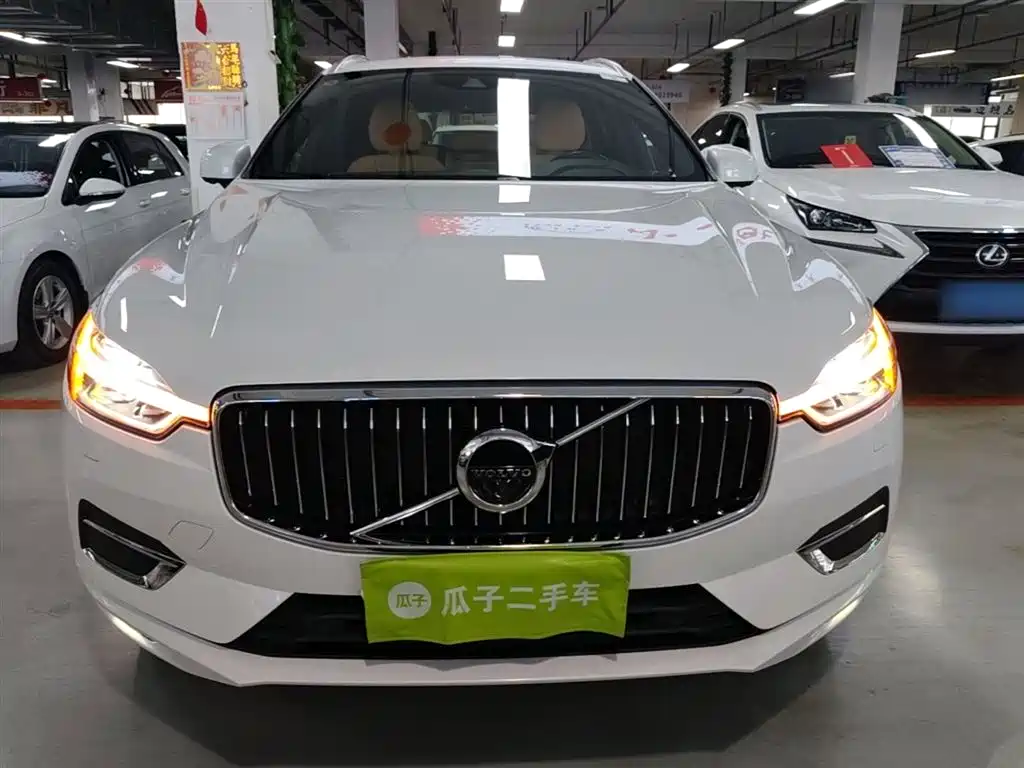 Volvo XC60 2018 — фото 3