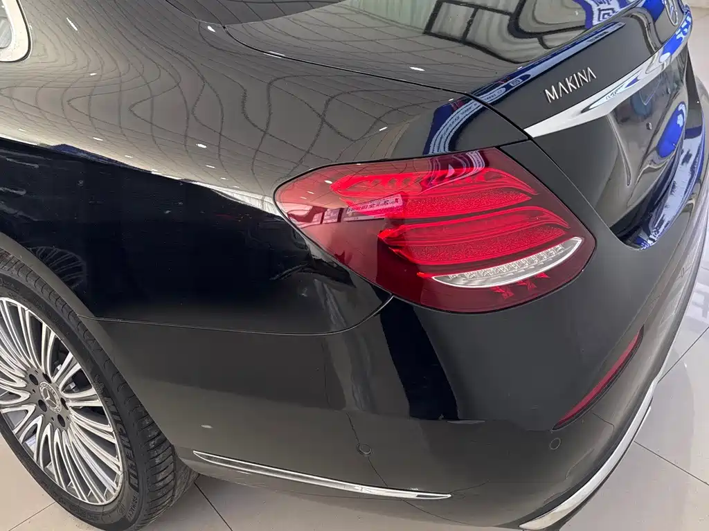 Mercedes-Benz E-Class 2020 — фото 8