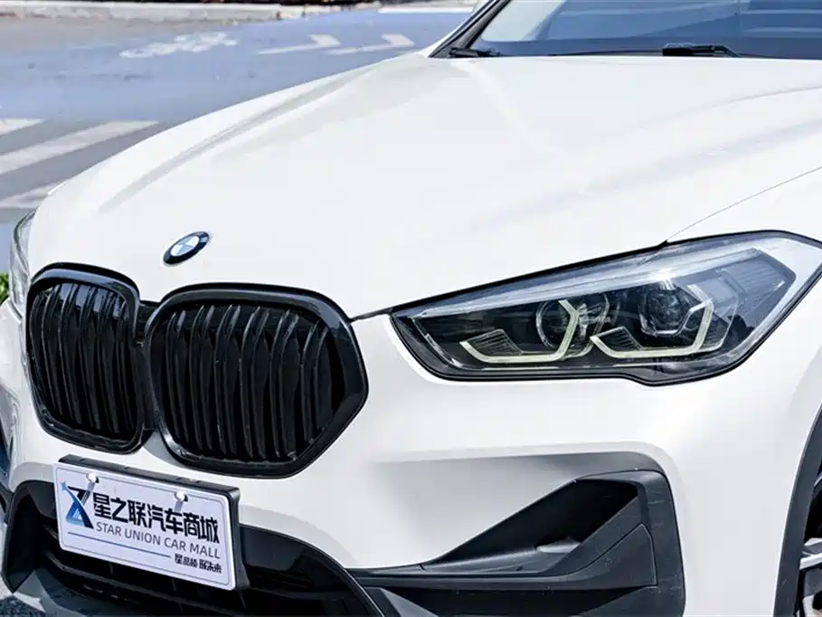 BMW X1 2021 — фото 4
