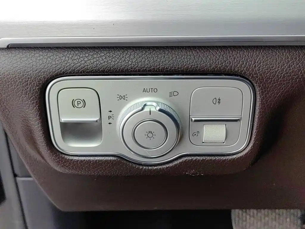 Mercedes-Benz GLE 2021 — фото 21