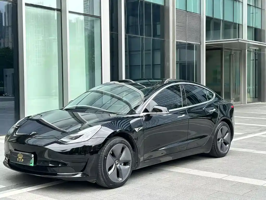 Tesla Model 3 2020 — фото 1