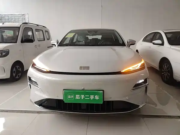 Geely Galaxy Starshine 8 2026