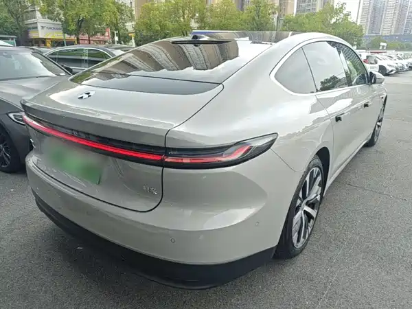 NIO ET7 2025