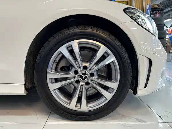 Mercedes-Benz C-Class 2021