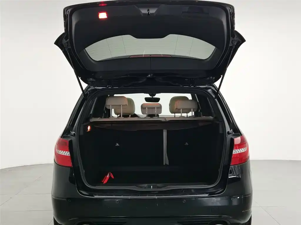 Mercedes-Benz B-Class 2013 — фото 16