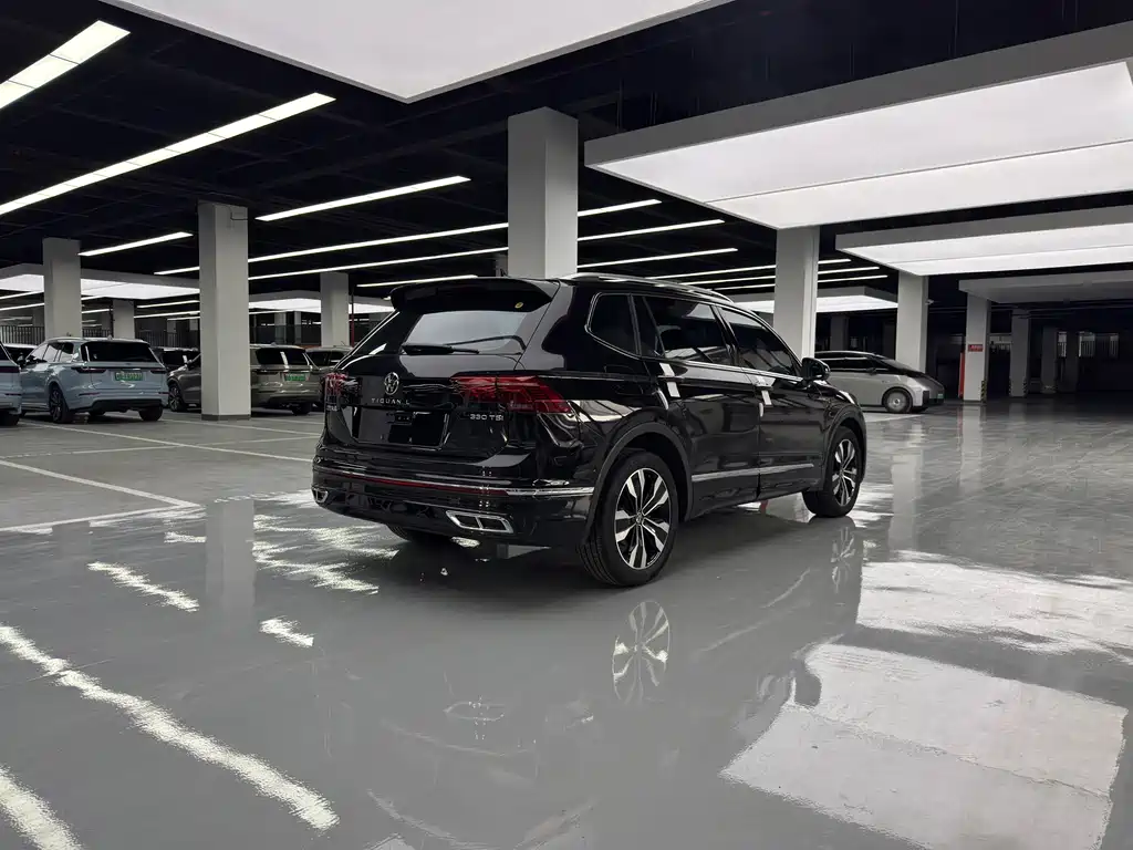 Volkswagen Tiguan L 2022 — фото 12