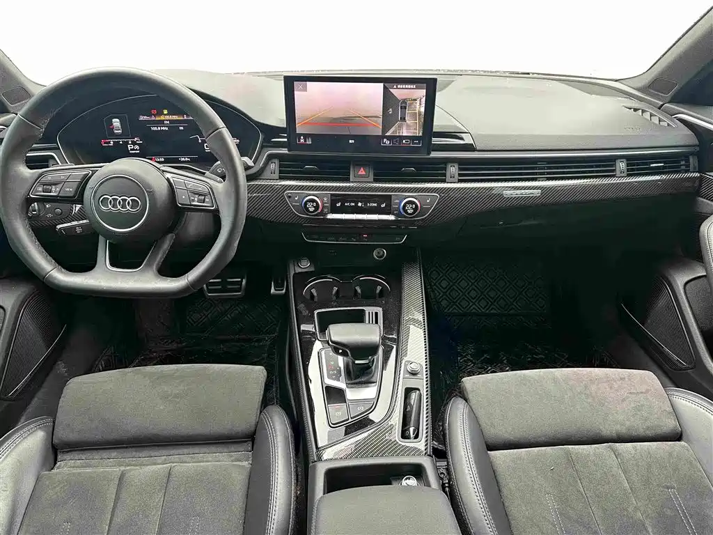 Audi A4L 2023