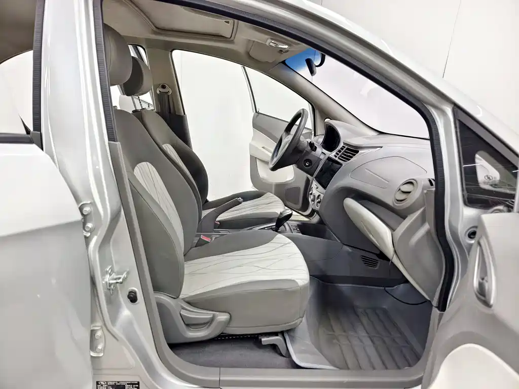 Chevrolet Sail 2014 — фото 14