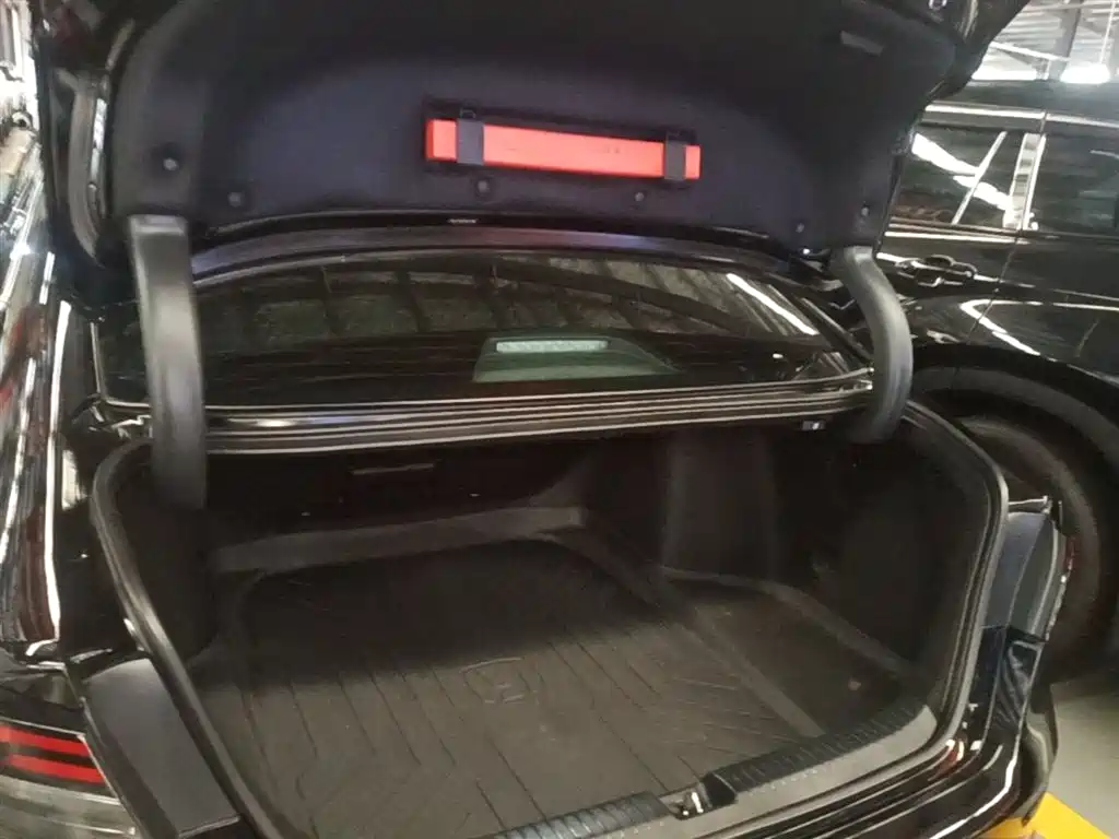 Honda Accord 2023 — фото 19