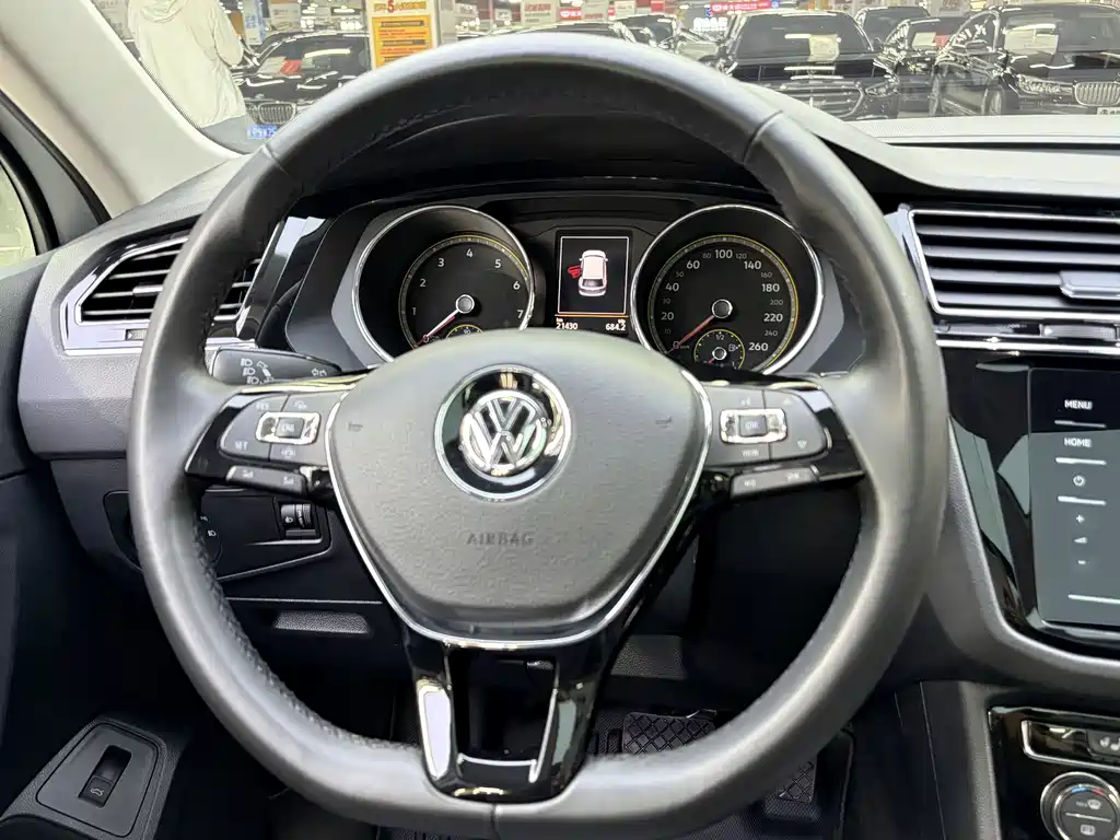 Volkswagen Tiguan L 2020