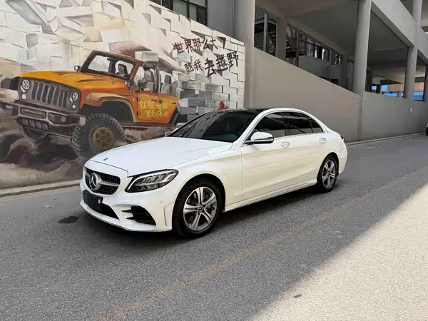 Mercedes-Benz C-Class 2020