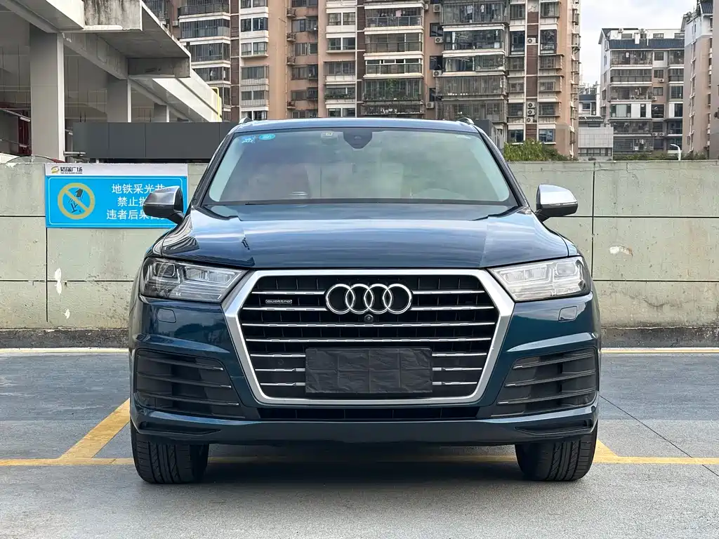 Audi Q7 2018 — фото 2