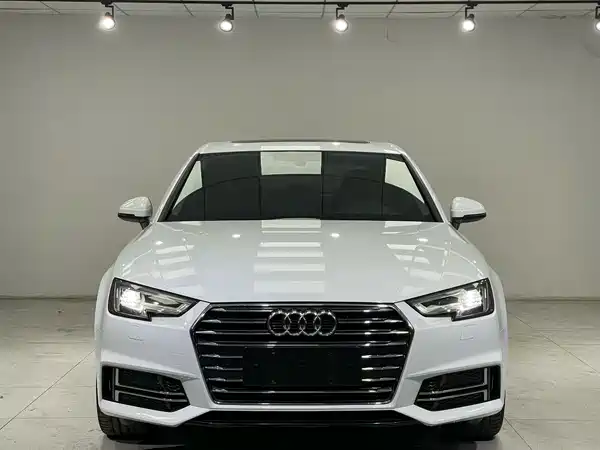 Audi A4L 2019