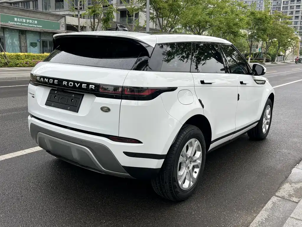 Land Rover Evoque 2021 — фото 12