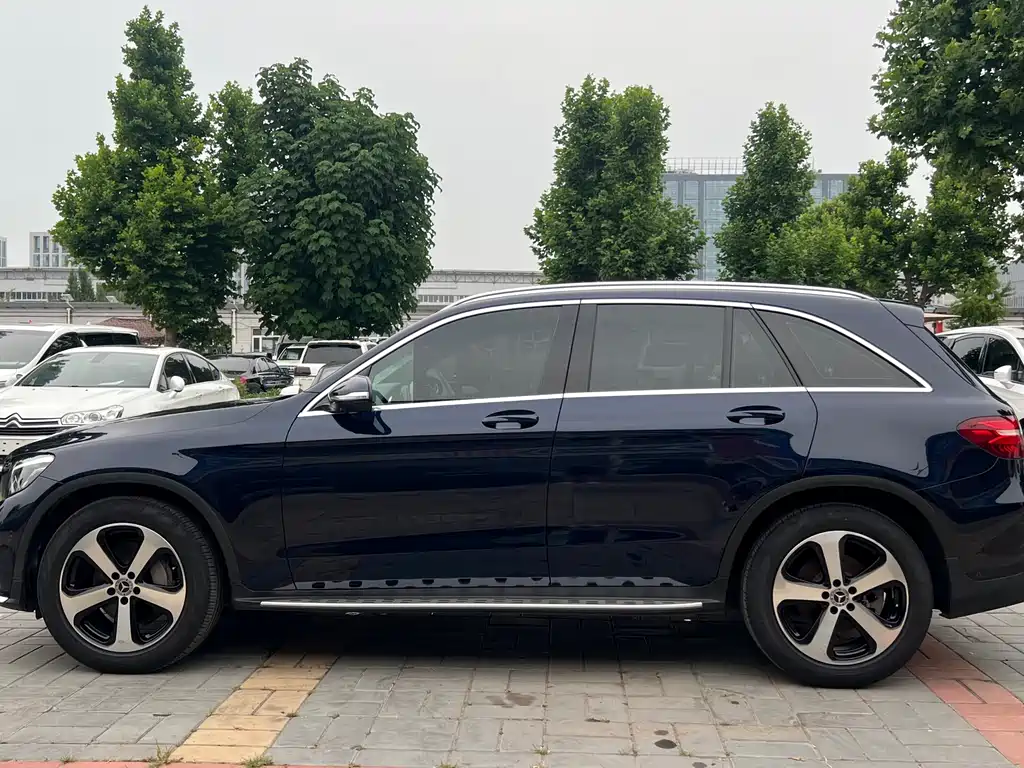 Mercedes-Benz GLC 2018 — фото 8