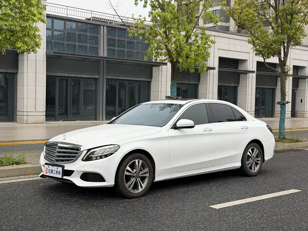 Mercedes-Benz C-Class 2019