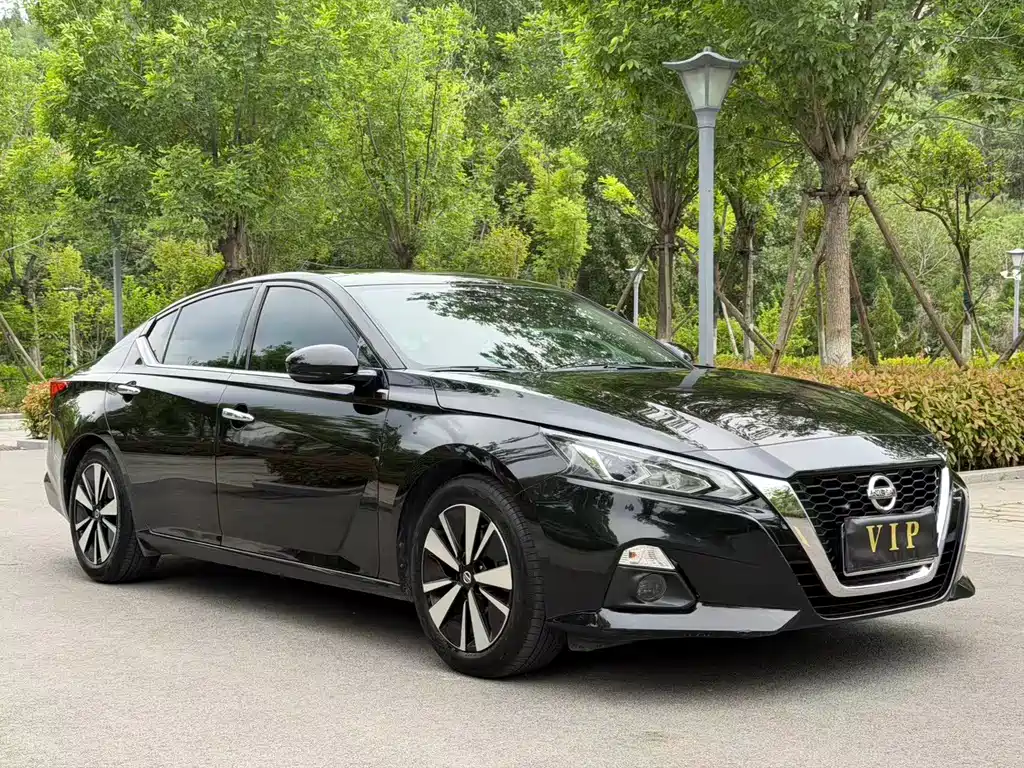Nissan Teana 2022