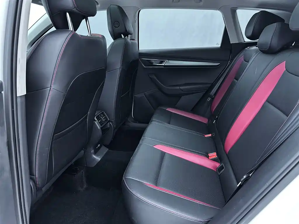 Skoda Karoq 2022 — фото 21