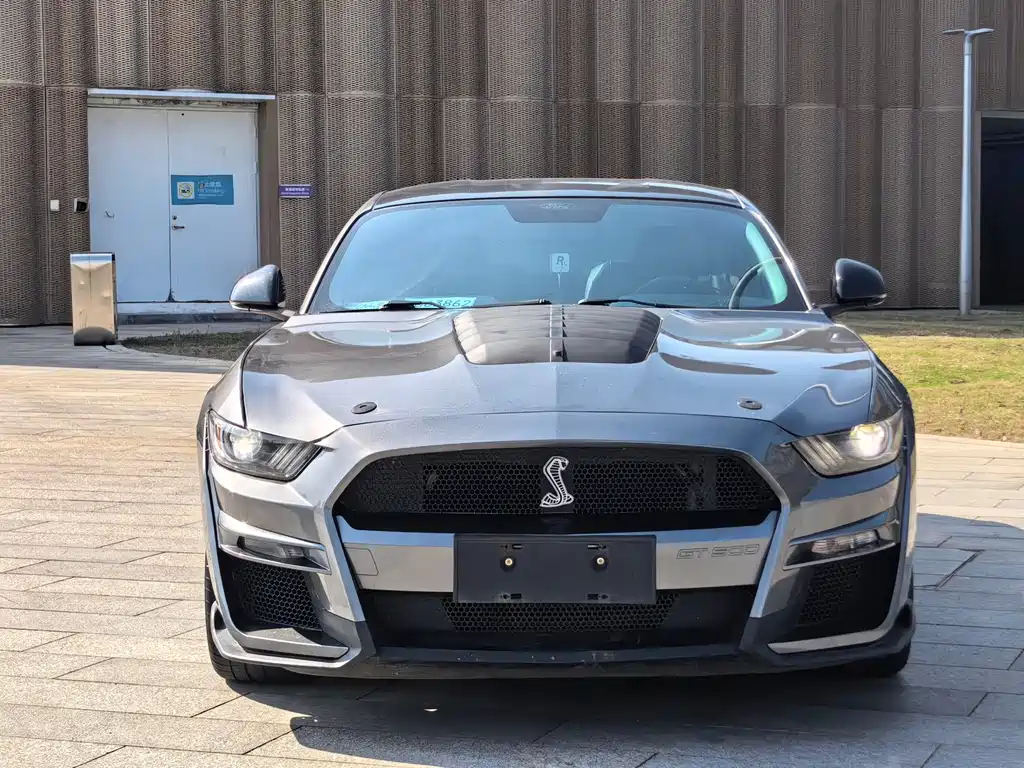 Ford Mustang 2018 — фото 2