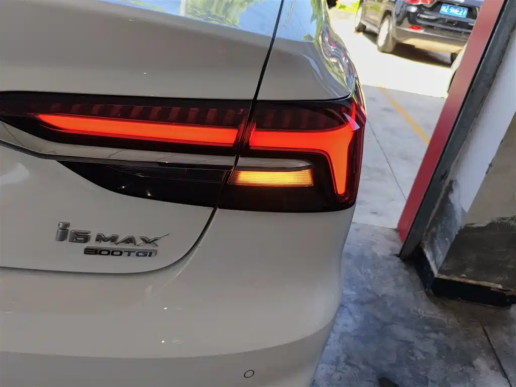 Roewe i6 MAX 2020 — фото 8