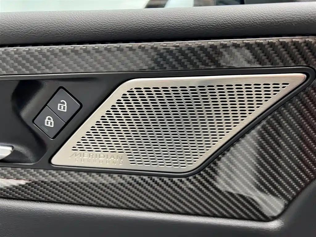 Jaguar XEL 2025 — фото 12